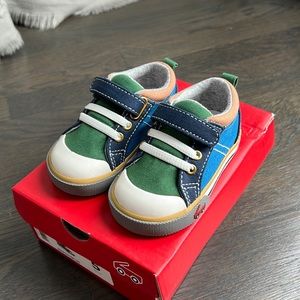 See Kai Run Tanner shoes for kids, New w/box, Size 5